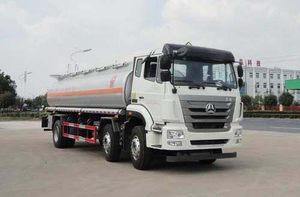 重汽豪瀚小三轴17.9方国五运油车