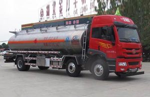 解放新悍威小三轴国五24方运油车