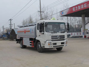东风天锦单桥国五加油车