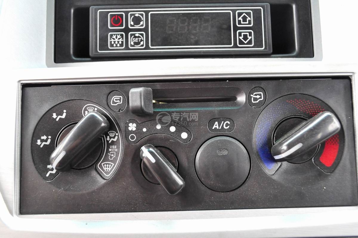 大运奥普力国五排半冷藏车空调调节按钮
