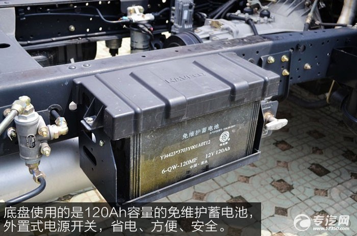 跃进欧卡K301-33 112马力3308轴距单排轻卡蓄电池