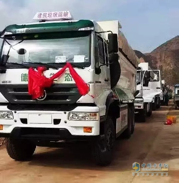 三箭齐发 中国重汽工程车驶向2017