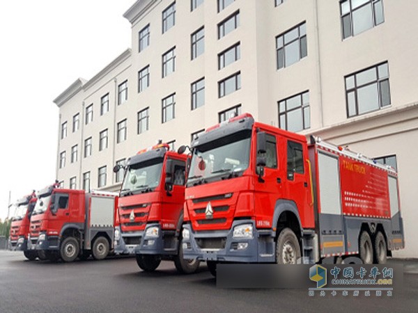 4辆中国重汽消防车投入黑龙江双鸭山执勤战队