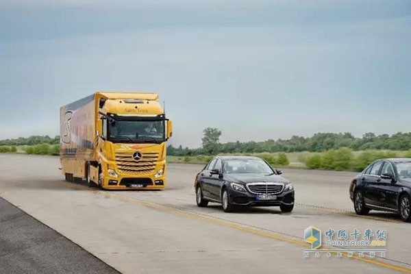 ۿActros