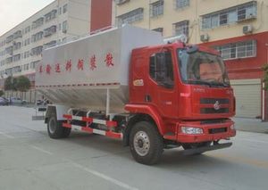 东风柳汽乘龙国五散装饲料运输车