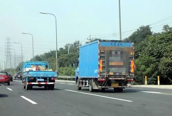 卡友注意！京津空气重污染限行，已处罚近万辆货车！