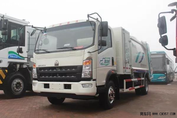 环卫领域车型 中国重汽发布氢燃料电池轻卡