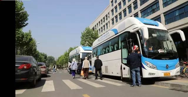 福田歐輝氫燃料電池客車助力清華大學(xué)107周年校慶