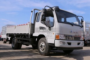 江淮骏铃E6排半3.85米载货车