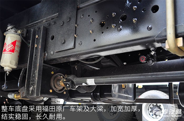 福田欧曼ETX10吨随车吊评测之底盘篇车架细节
