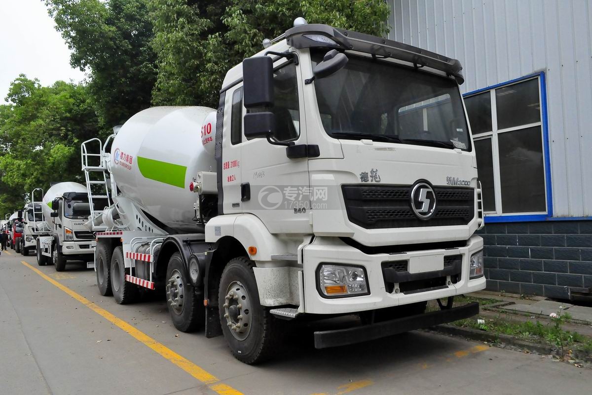 陕汽德龙新M3000前四后八搅拌车