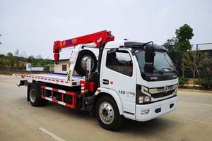 東風(fēng)多利卡國六一拖二帶吊清障車