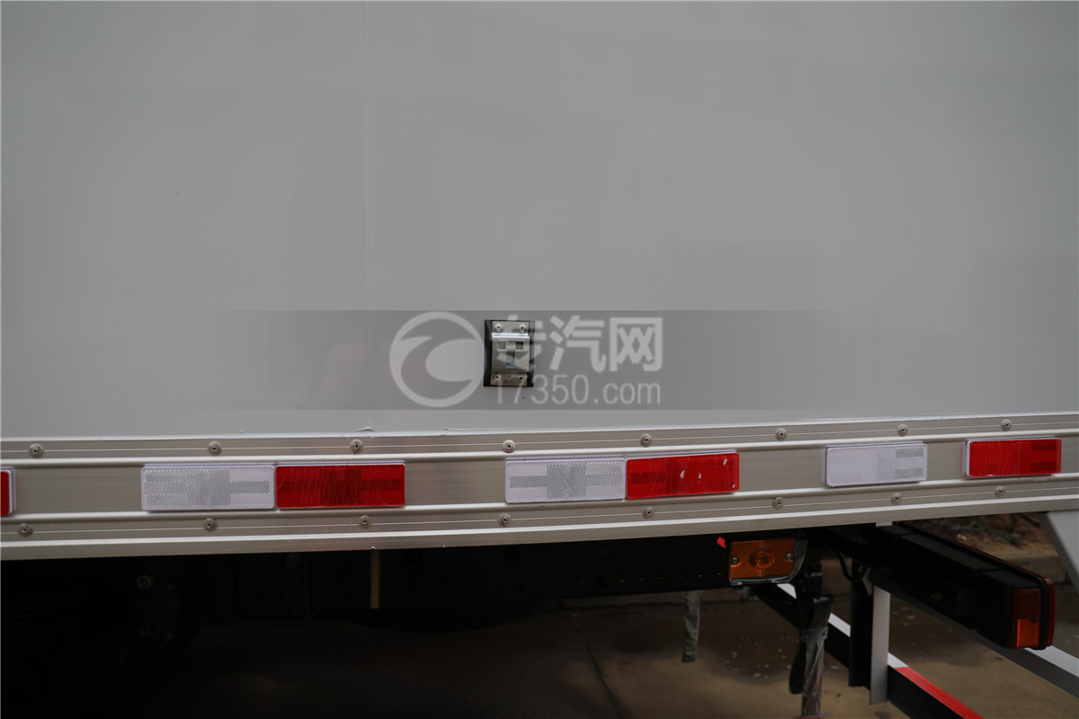 东风天锦国五6.2米易燃气体厢式运输车扣环图
