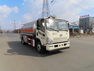 陸平機器牌LPC5120GYYC6運油車