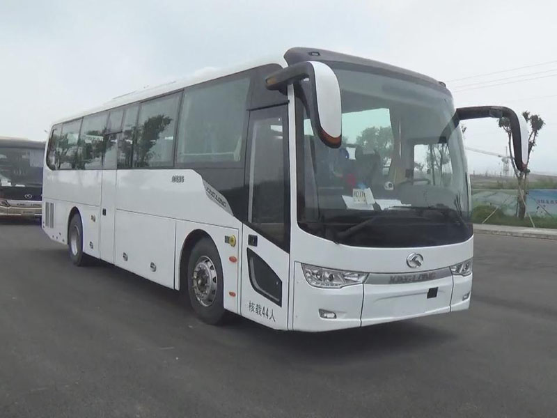 第13批次XMQ6110ACD5D客車