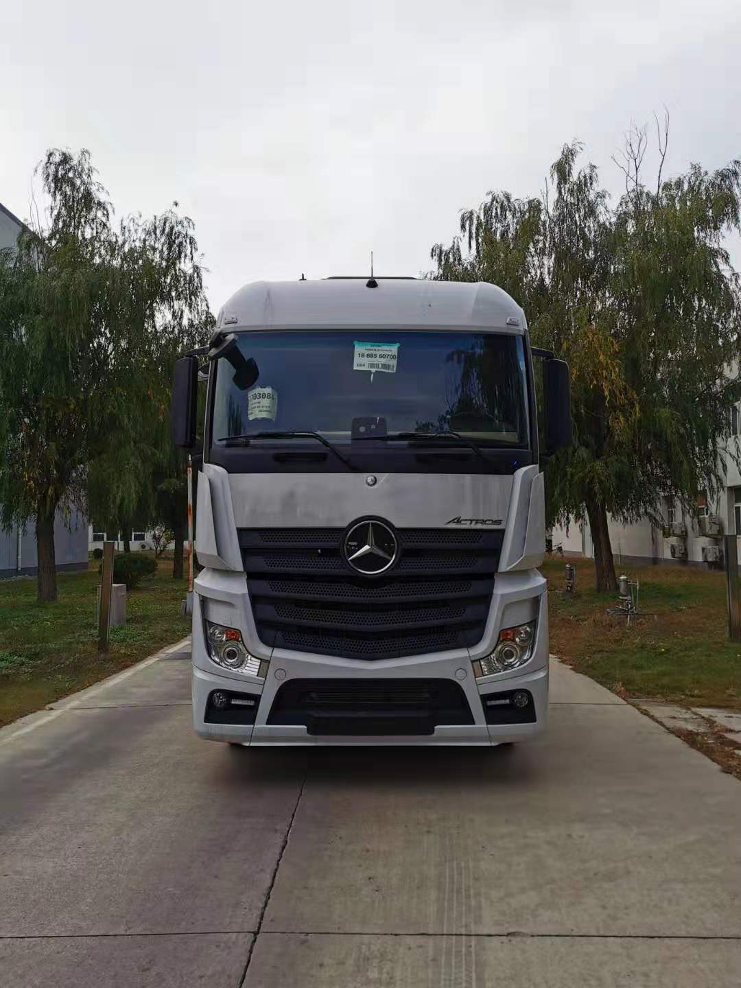 第15批次Actros 2645 6X4半掛牽引車