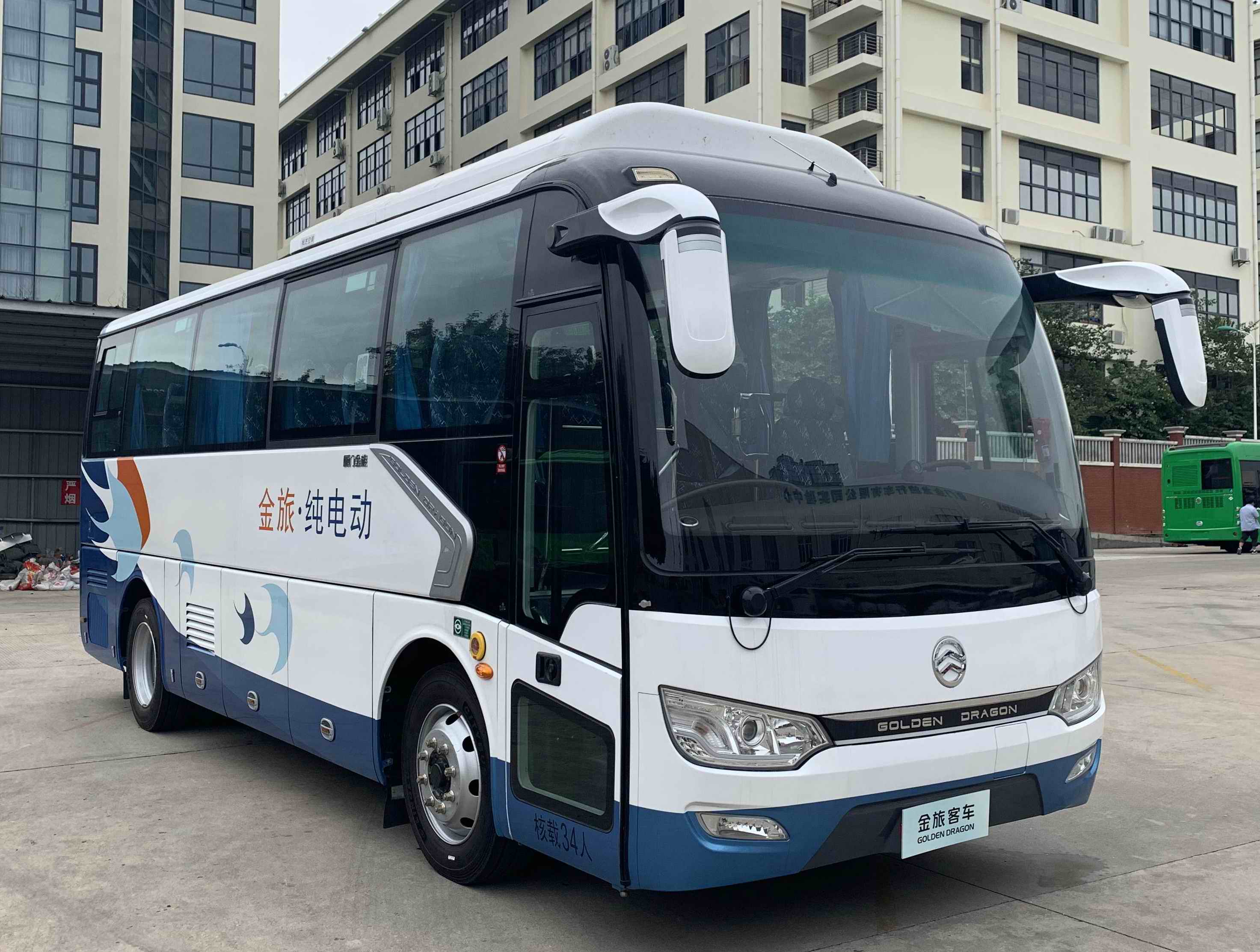 第17批次XML6827JEVJ0純電動客車