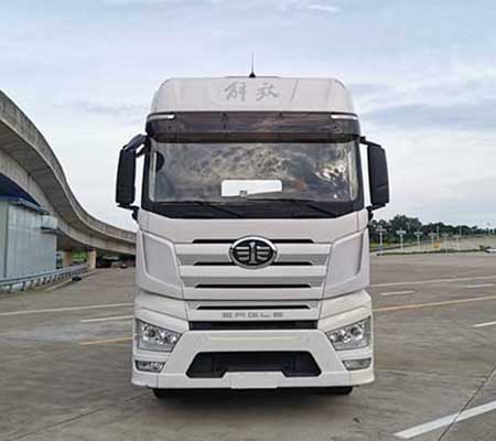 第17批次CA4250P77K25T1A1E5平頭柴油半掛牽引汽車