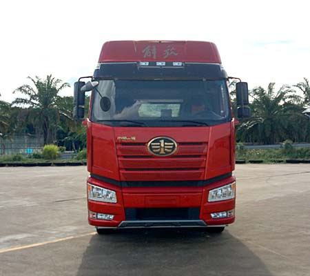 第14批次CA4250P66K24T2E6平頭柴油半掛牽引汽車