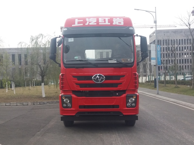 第17批次CQ4186ZMVG361C集裝箱半掛牽引車