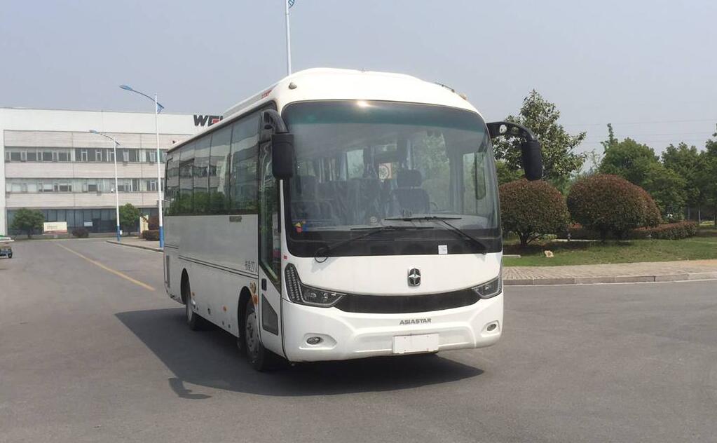 第17批次YBL6818H1QP客車(chē)