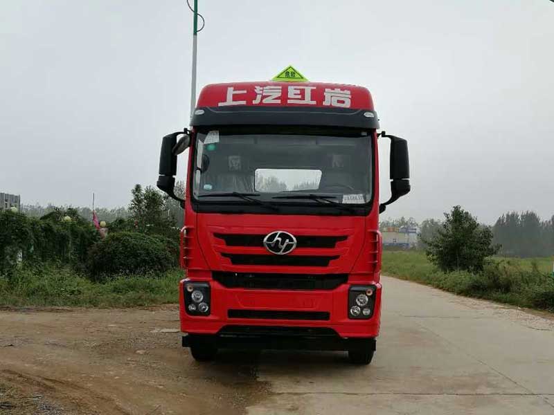 第17批次CQ4256ZTVG334U危險(xiǎn)品運(yùn)輸半掛牽引車