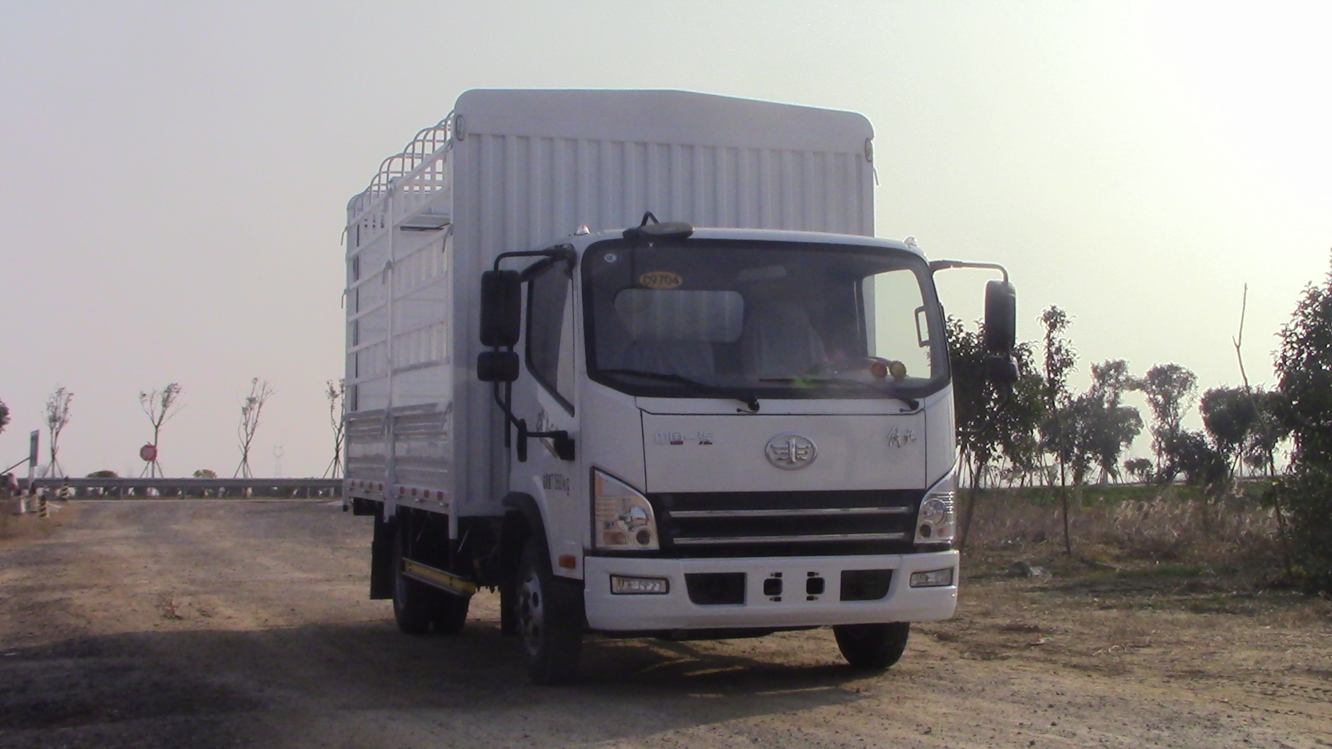 第18批次CA5070CCYP40K56L2E5A84倉(cāng)柵式運(yùn)輸車(chē)