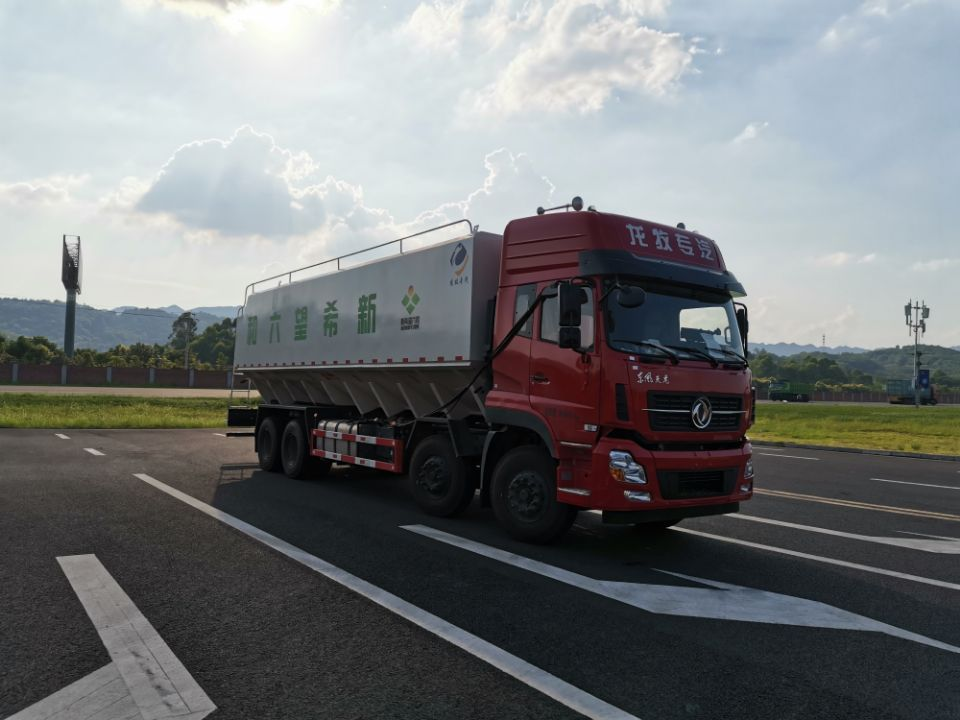 第13批次HCQ5311ZSLDL5散裝飼料運輸車