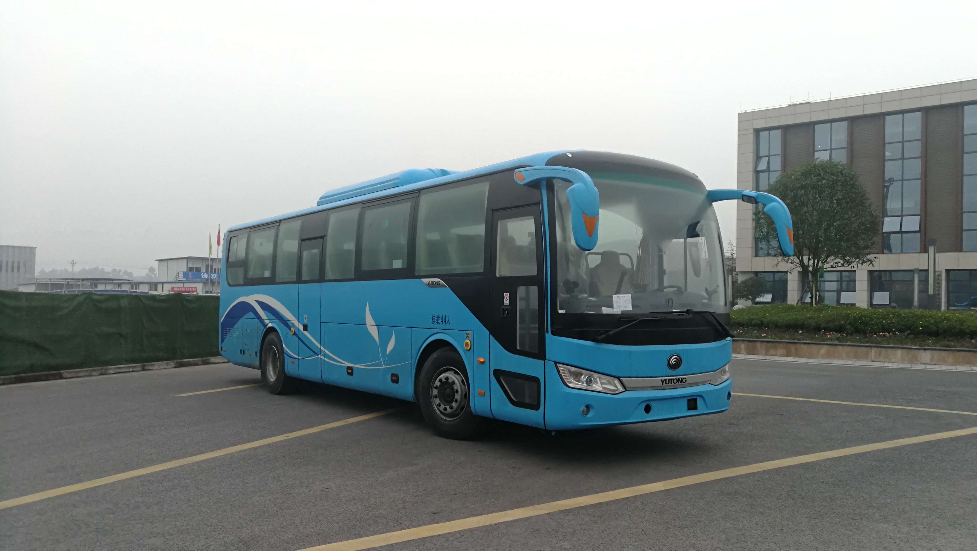 第17批次ZK6115BEVY13B純電動(dòng)客車