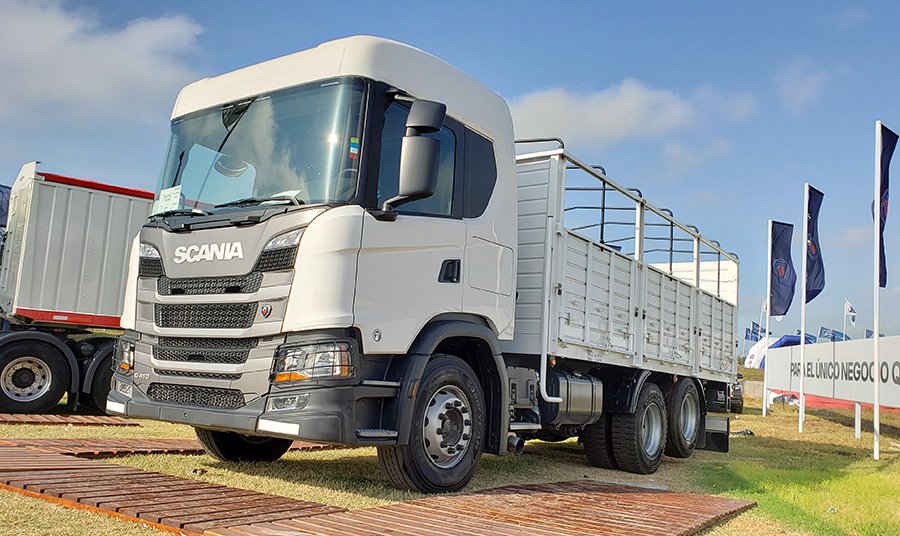 公路之王接地气 谷物可抵购车款 斯堪尼亚在阿根廷展示G410谷物专用运输车