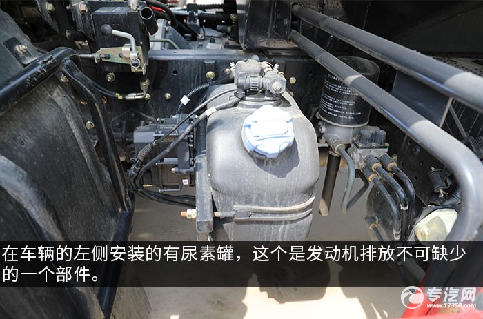 东风华神F5国六10.5方绿化喷洒车评测
