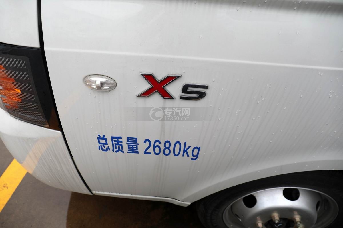 江淮康铃X5国六LED广告宣传车外观细节