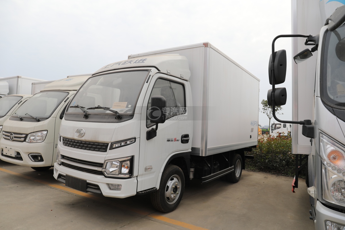 跃进福运S80国六3.26米冷藏车