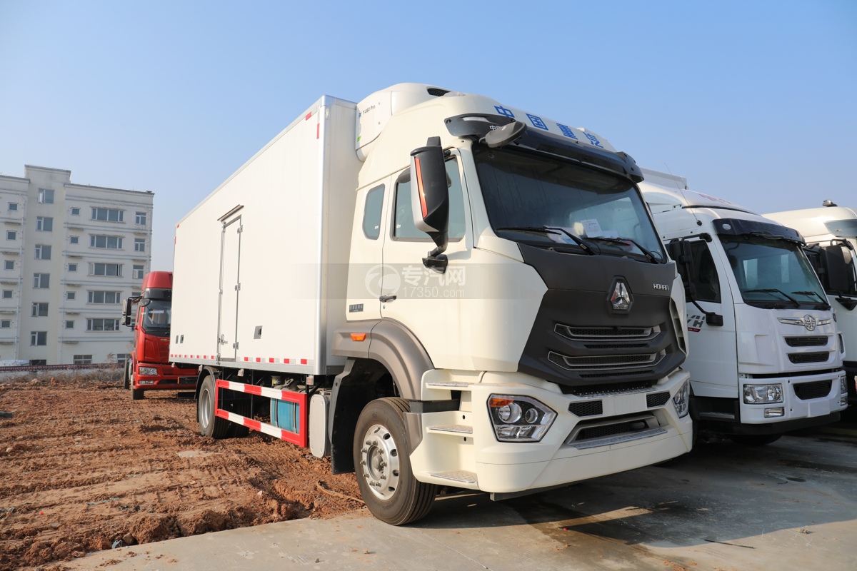 重汽豪瀚N5G国五6.2米冷藏车