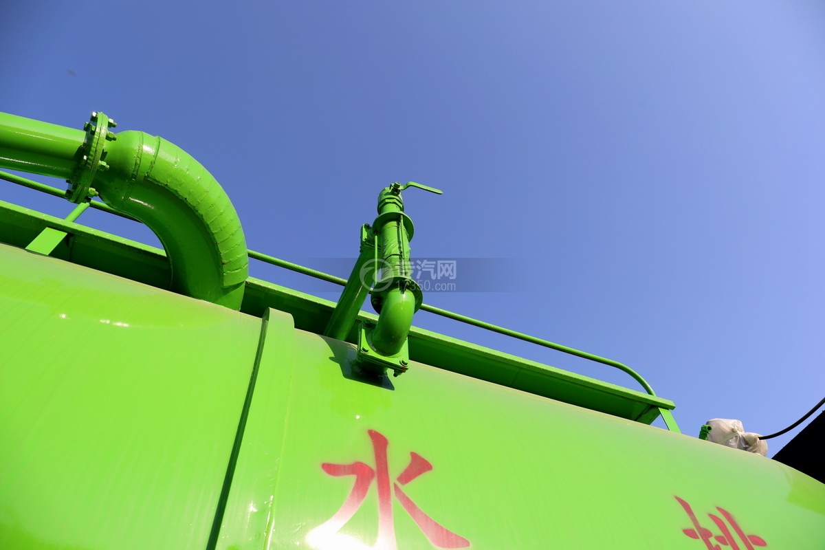 陕汽德龙新M3000后双桥国六16.79方清洗吸污车(绿色)视污管