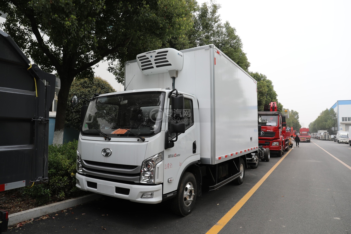 跃进超运C500国六4.09米冷藏车