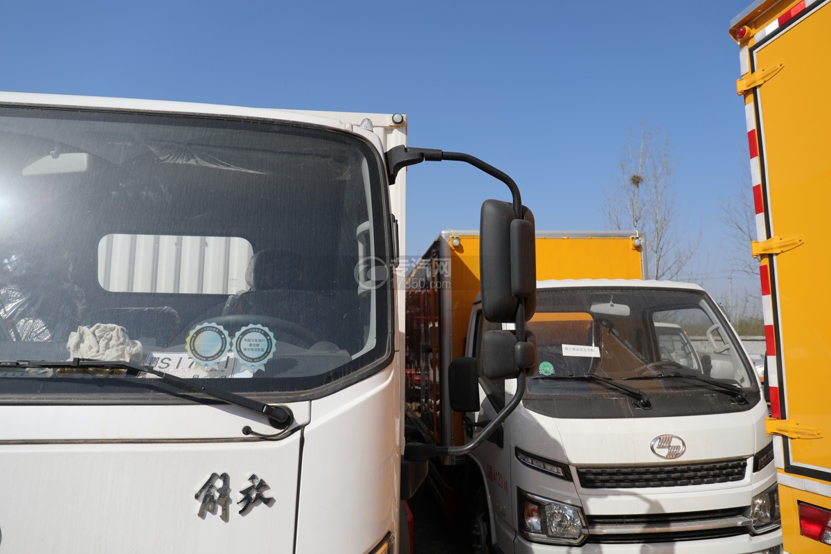 解放虎VN国六5.15米杂项危险物品厢式运输车左后视镜