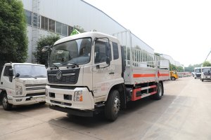 东风天锦VR国六6.8米气瓶运输车（仓栏式）图片