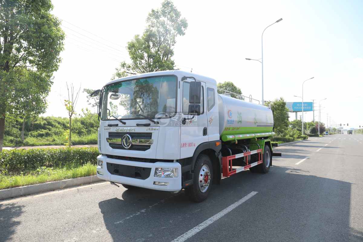 东风D9国六11.35方洒水车