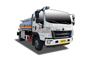 重汽豪沃G3W国六6.2方运油车