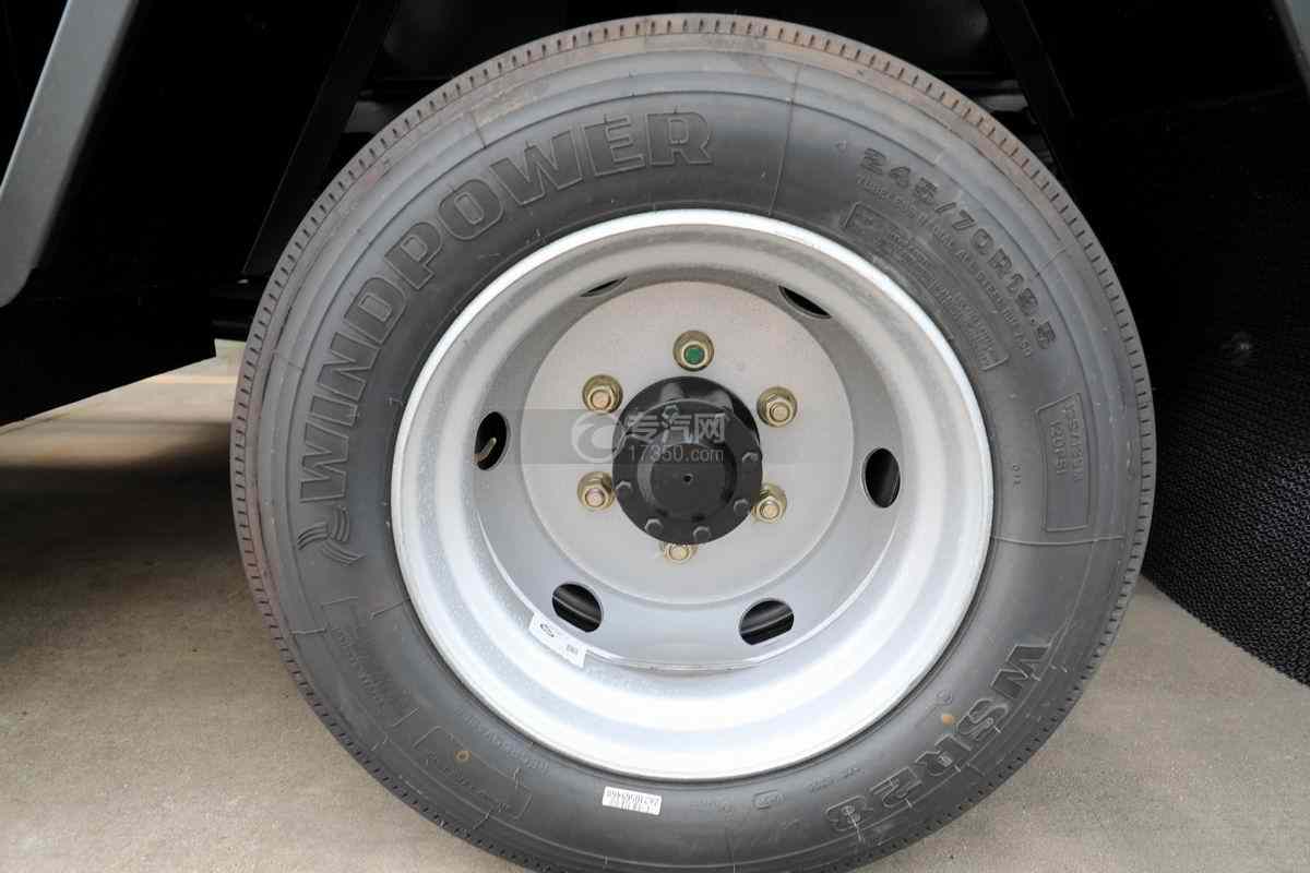 解放J6F国六8.5方运油车轮胎