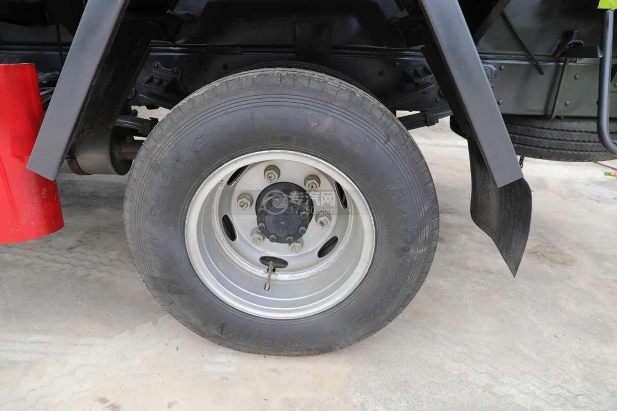 东风多利卡D6国六4方绿化喷洒车轮胎