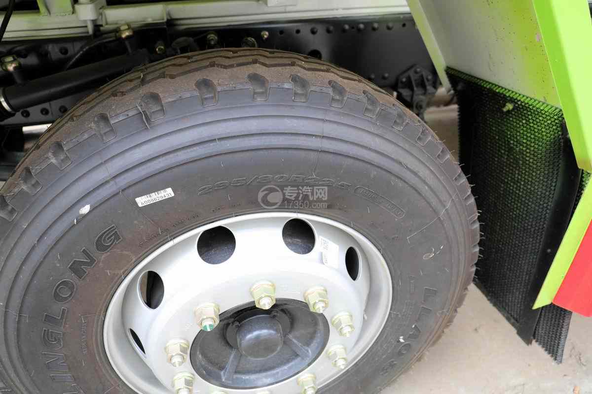 东风华神T5小三轴国六散装饲料运输车轮胎规格