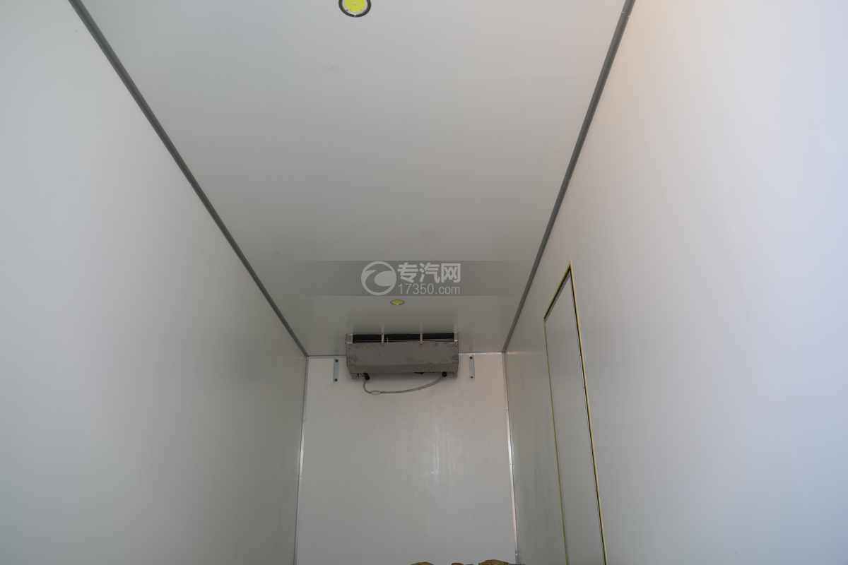 重汽汕德卡C5H单桥国六6.6米冷藏车冷藏机组