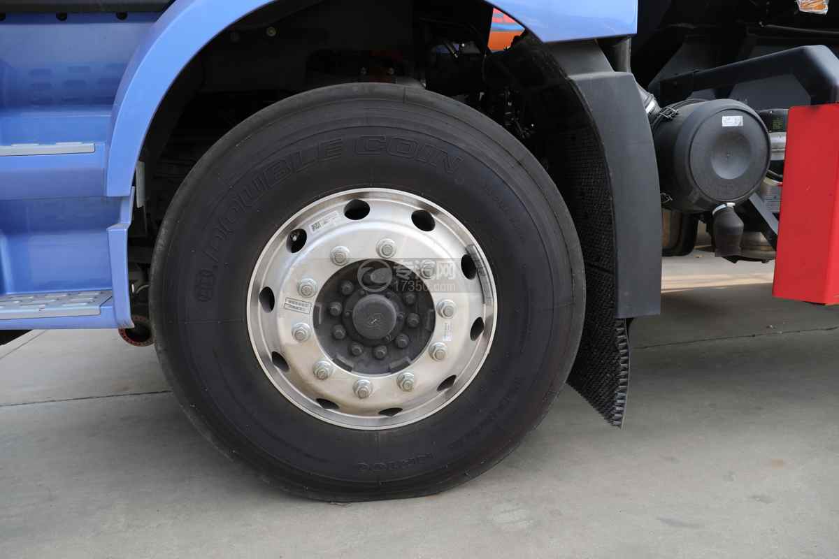 解放J6L后双桥国六15.3方腐蚀性物品罐式运输车轮胎