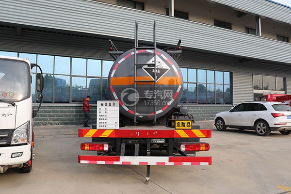 重汽豪沃TX国六9.4方腐蚀性物品罐式运输车车尾图
