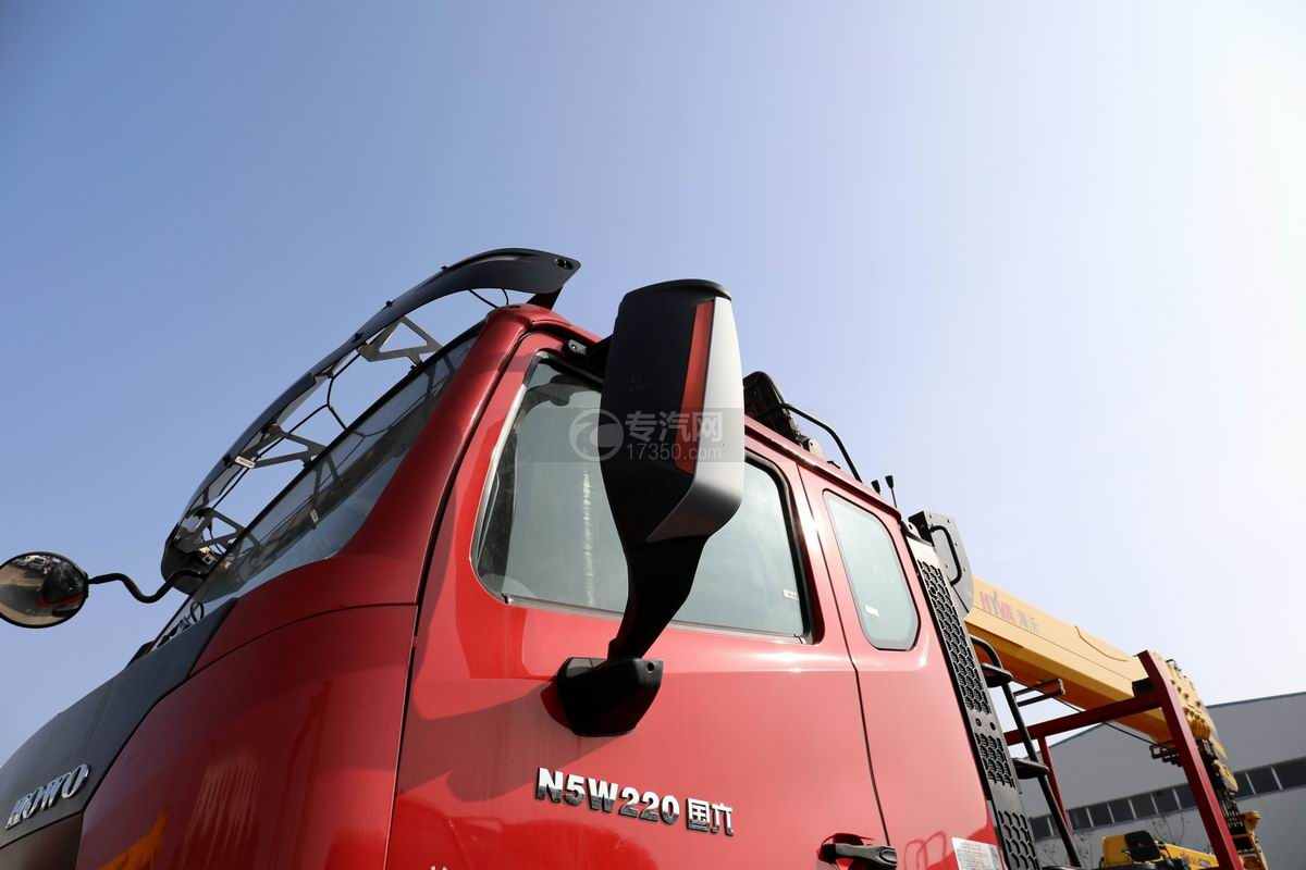 重汽豪沃N5W单桥国六海沃6.3吨直臂随车吊后视镜