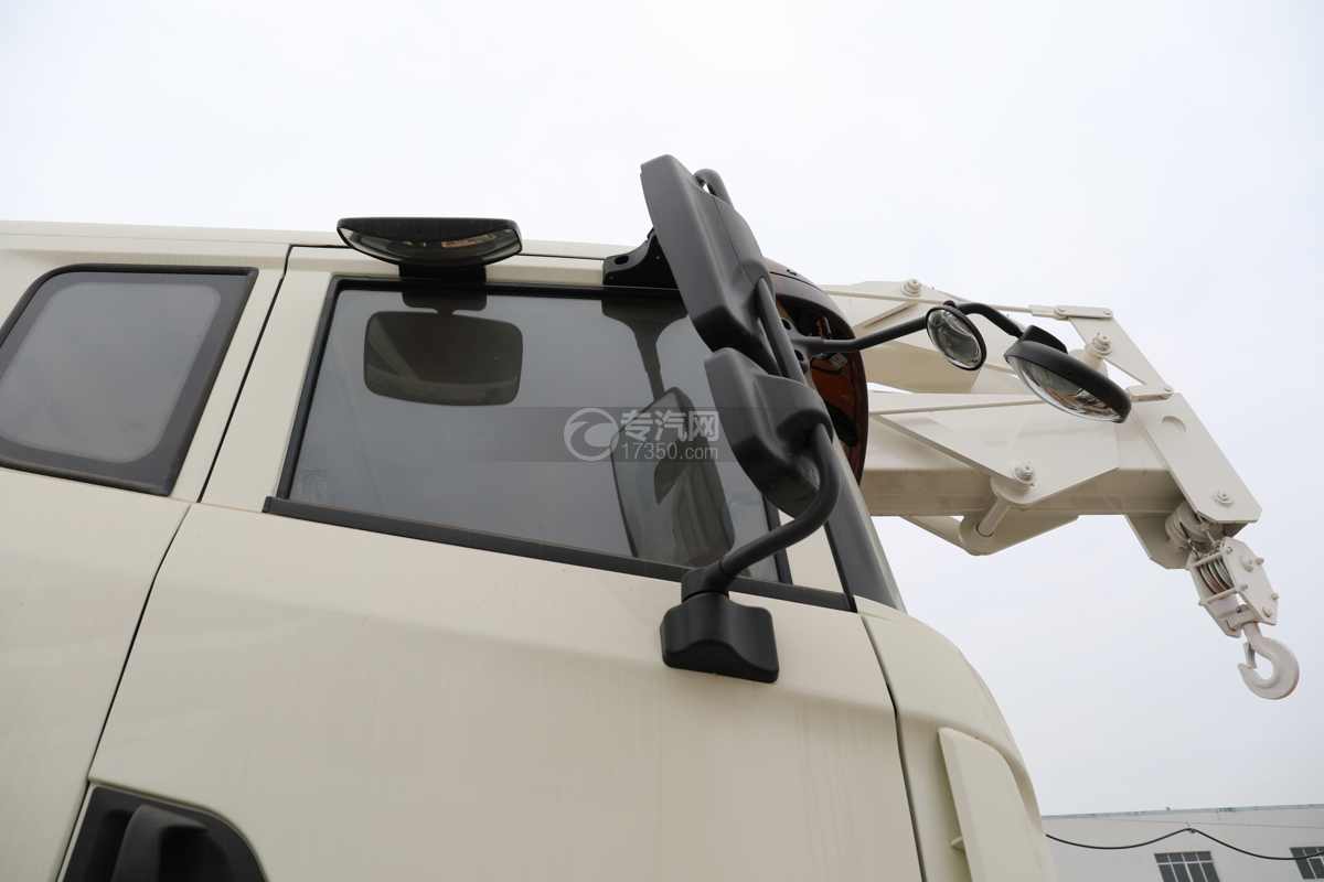 三一四驱22米折叠臂式高空作业车（出口）地视镜