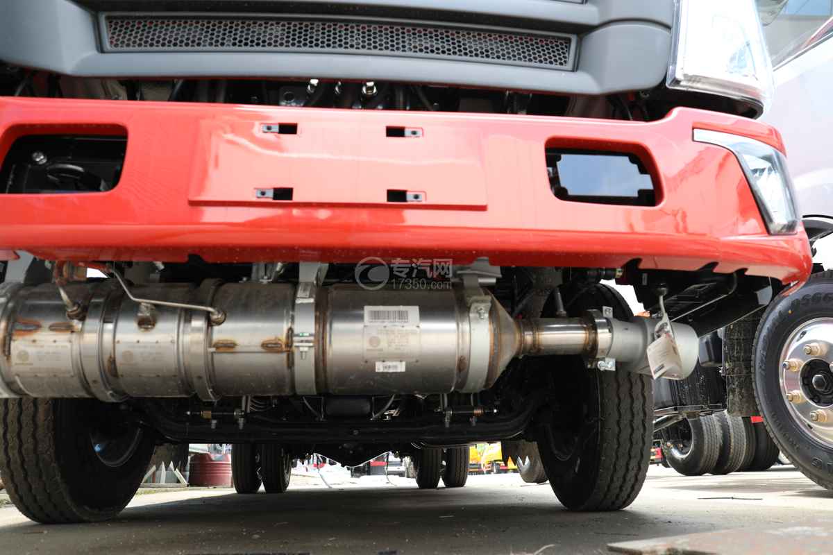 重汽豪沃悍將國六有毒氣體廂式運輸車排氣筒