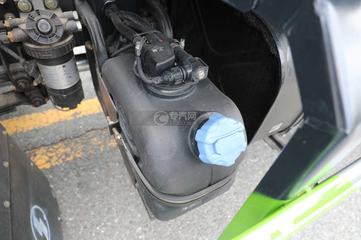 陕汽轩德X9国六10.5方绿化喷洒车带电子洒水炮尿素罐